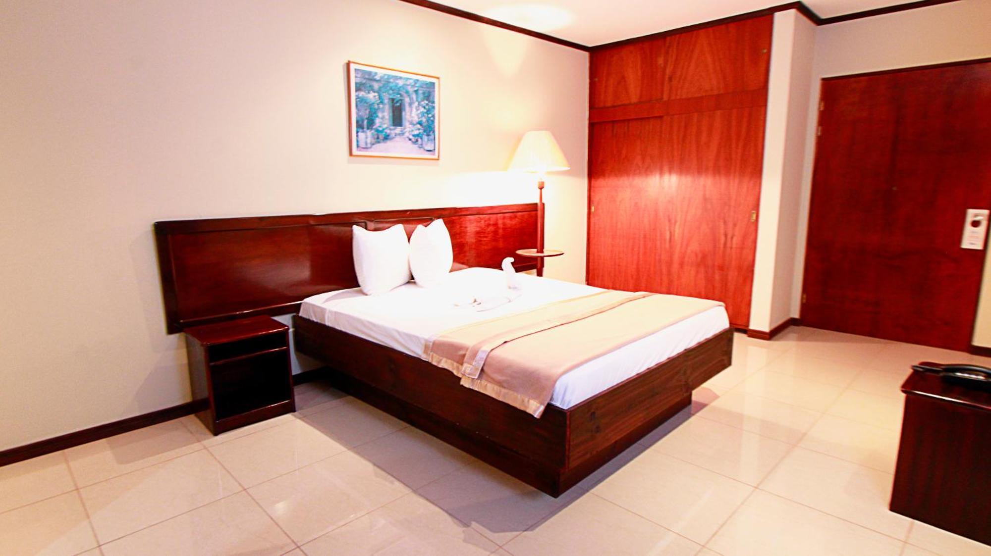 Hotel Ambassador San José Esterno foto